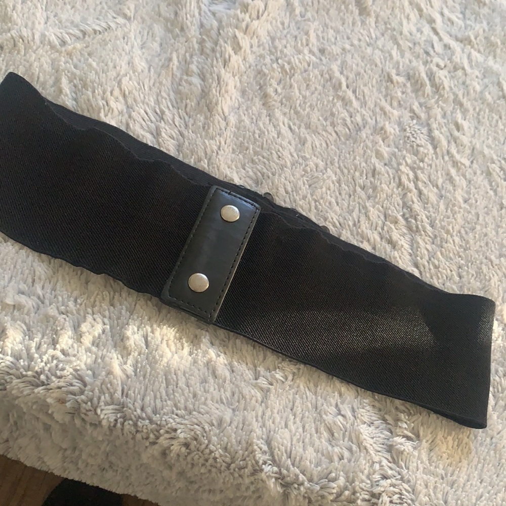 Belt - Picture 4 of 5